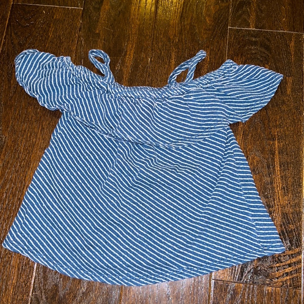 Harper canyon blue and white stripe tank with ruffle size 5 EUC
